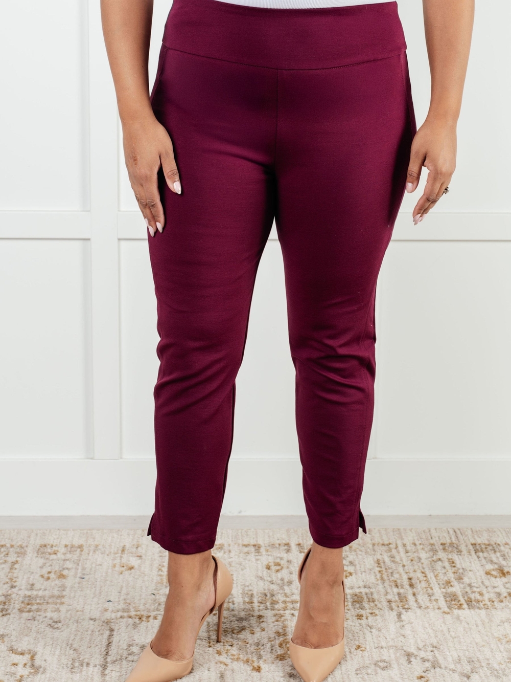 Dear Scarlett Wine Skinny 26" Magic Pants Size XL